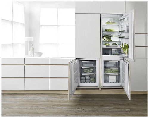 Встраиваемый комбинированный холодильник Asko RF31831I